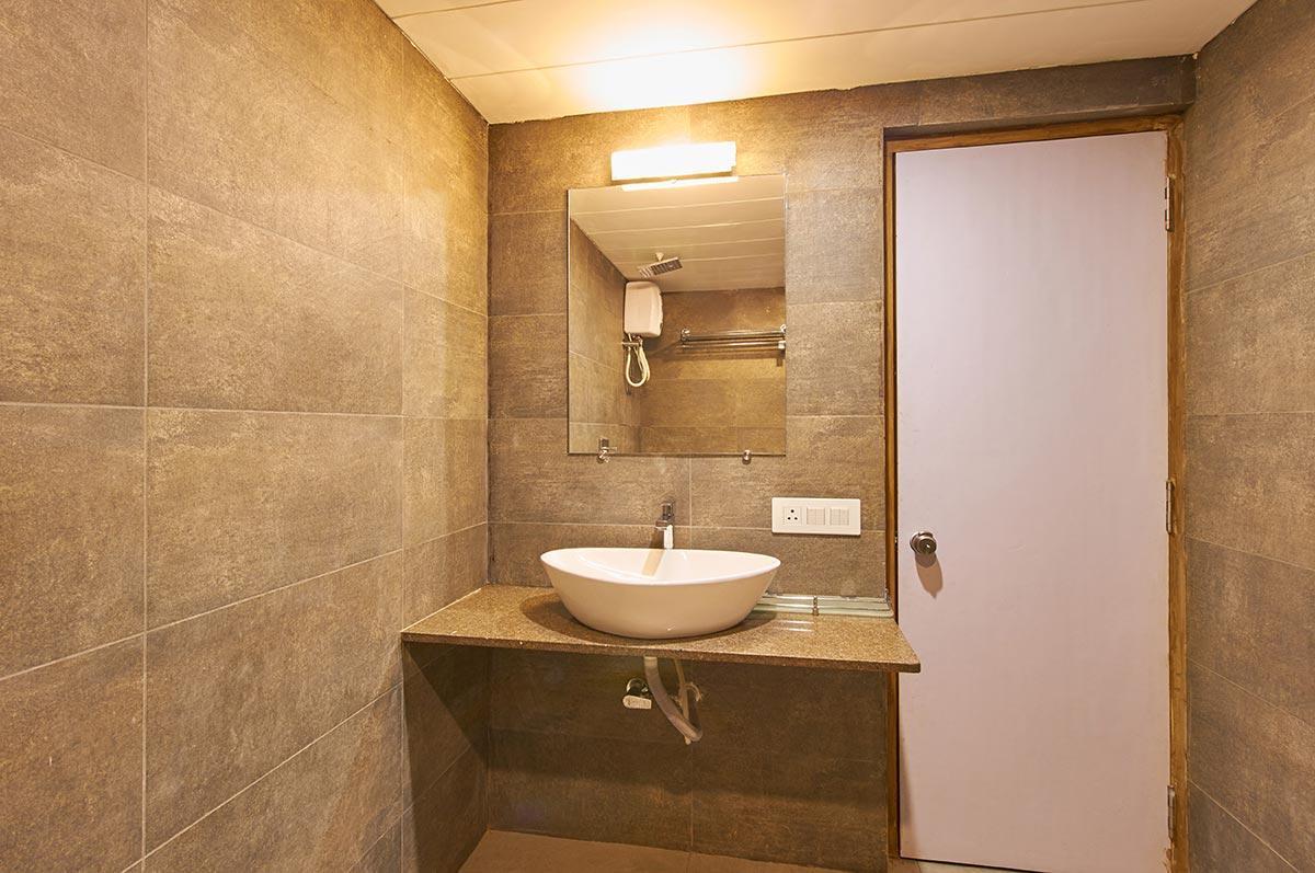 7 Wonders Hotel Gandhinagar Extérieur photo