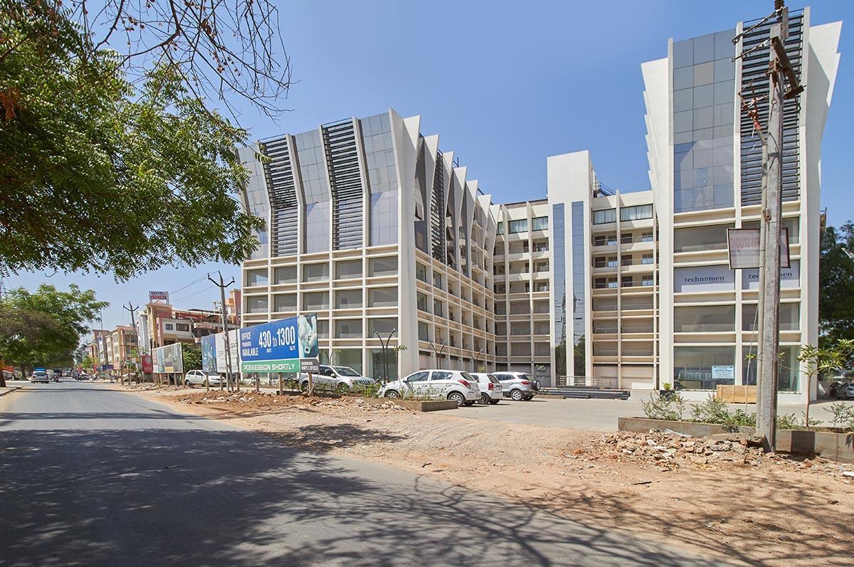 7 Wonders Hotel Gandhinagar Extérieur photo